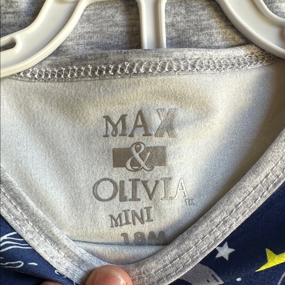 NEW! Max & Olivia Mini 3 Piece - Galaxy Printed Pajamas, Toddler Boy Size 18mons - Picture 3 of 5